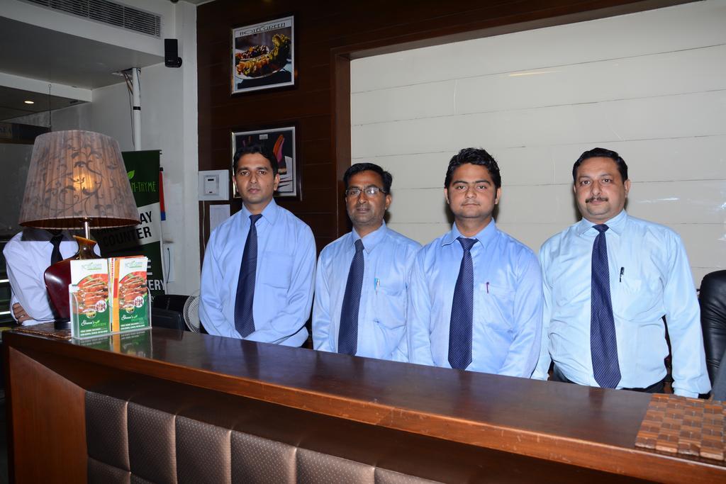 Green Hotel & Restaurant Pathankot Ngoại thất bức ảnh